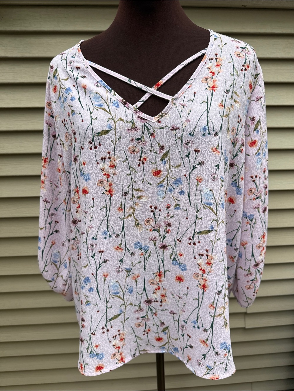 Pink Republic Lavender Floral V-Neck Long Sleeve Blouse